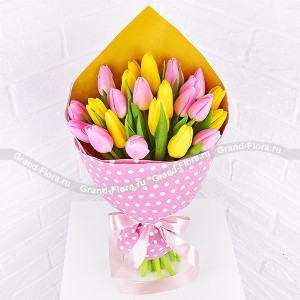 Нежное счастье - букет из желтых и розовых тюльпанов